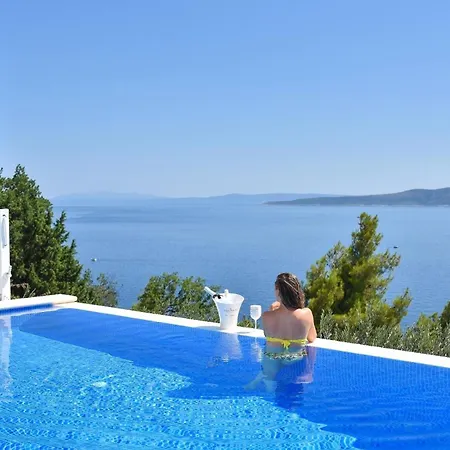 Blue Dream Mit Infinity-pool Und Whirlpool Pisak